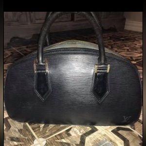 Louis Vuitton purse